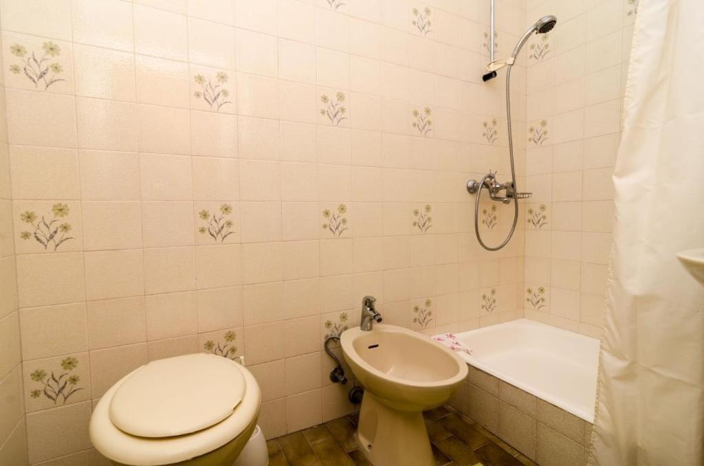 Apartments Anka Trsteno Bagian luar foto
