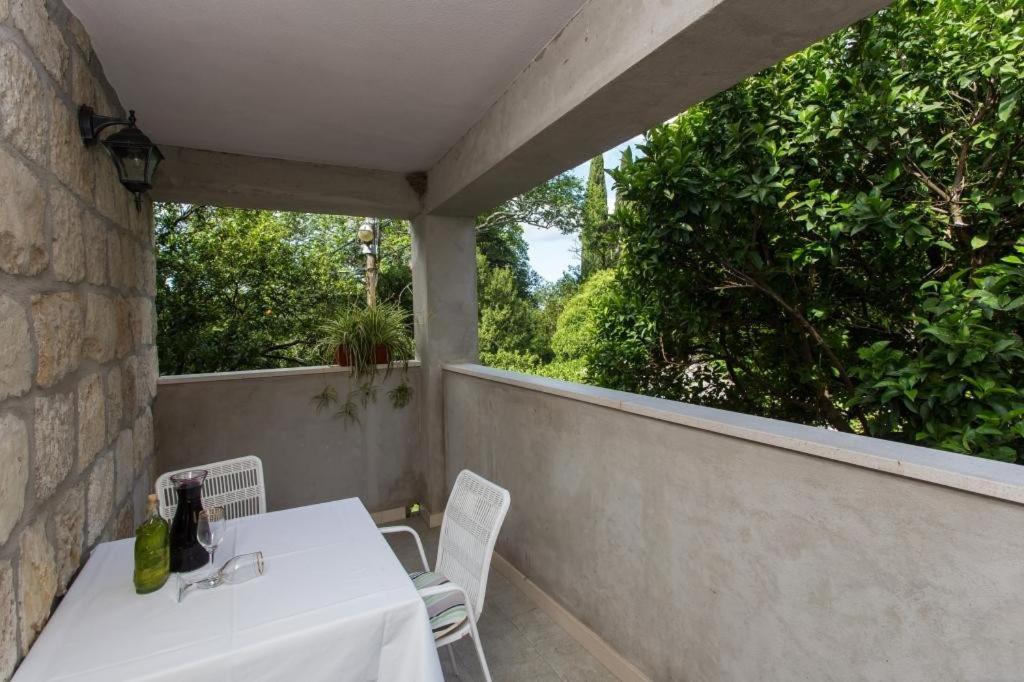 Apartments Anka Trsteno Bagian luar foto